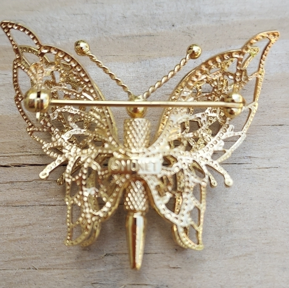 Vtg Signed MONET Goldtone Double Wings Filigree BUTTERFLY Pin Brooch Excellent. - Picture 2 of 4